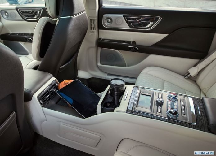 2019 Lincoln 80th Anniversary - фотография 33 из 51