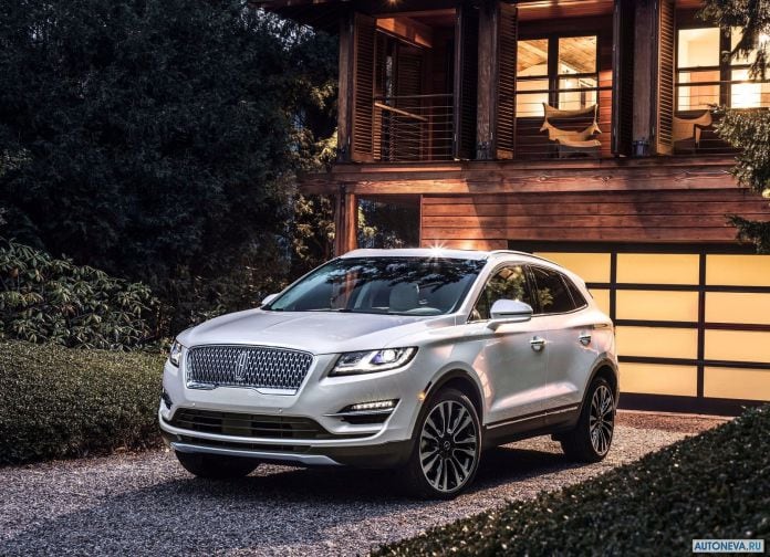 2019 Lincoln MKC - фотография 1 из 15