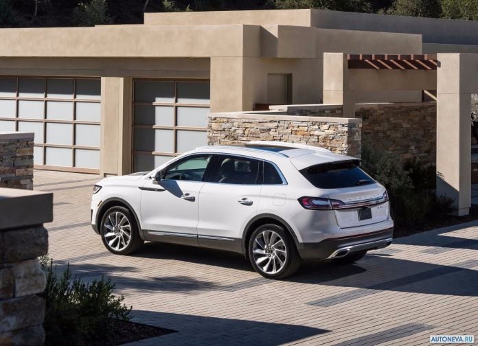 2019 Lincoln Nautilus - фотография 22 из 48