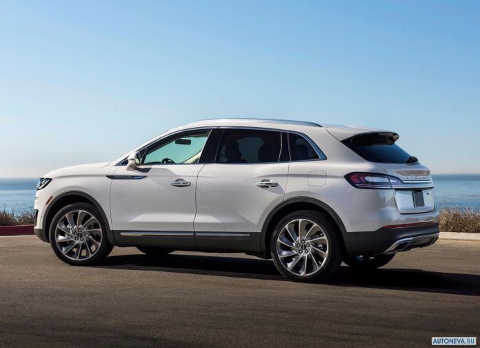 2019 Lincoln Nautilus - фотография 23 из 48