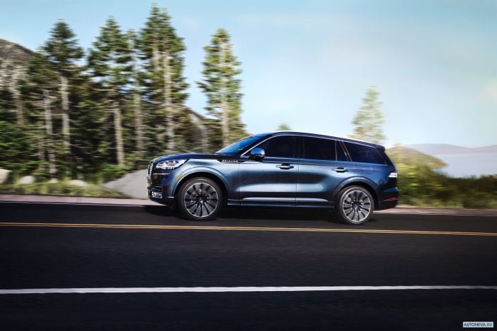 2020 Lincoln Aviator Black Label - фотография 8 из 22