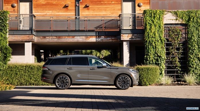2020 Lincoln Aviator Black Label - фотография 10 из 22