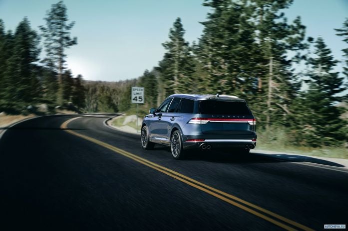 2020 Lincoln Aviator Black Label - фотография 14 из 22