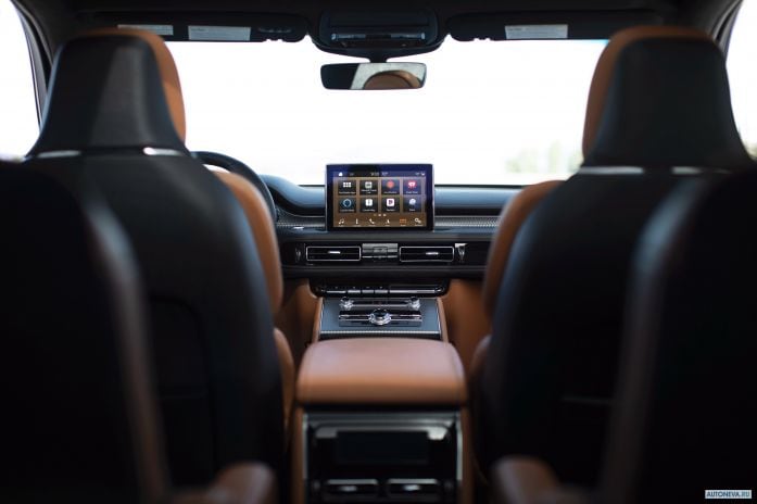 2020 Lincoln Aviator Black Label - фотография 20 из 22