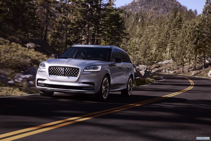 2020 Lincoln Aviator Grand Touring - фотография 8 из 40