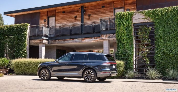2020 Lincoln Aviator Grand Touring - фотография 11 из 40