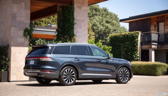 2020 Lincoln Aviator Grand Touring - фотография 18 из 40