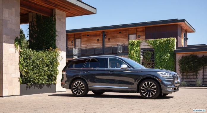 2020 Lincoln Aviator Grand Touring - фотография 19 из 40