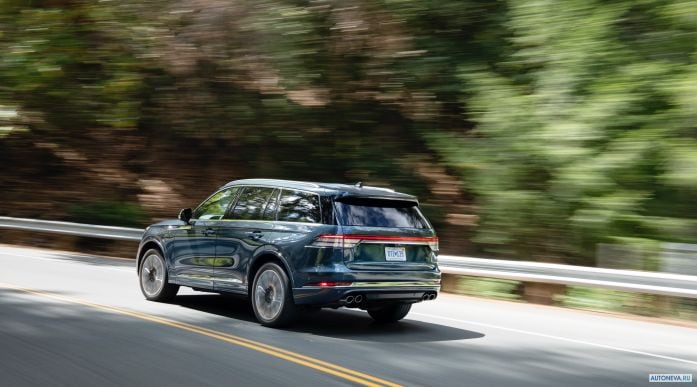 2020 Lincoln Aviator Grand Touring - фотография 24 из 40