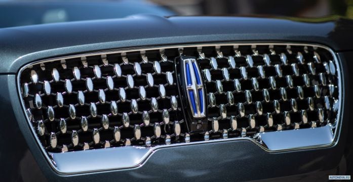 2020 Lincoln Aviator Grand Touring - фотография 36 из 40