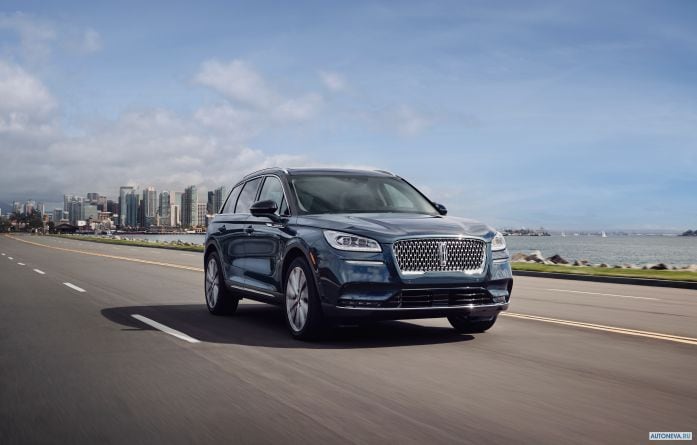 2020 Lincoln Corsair - фотография 3 из 40
