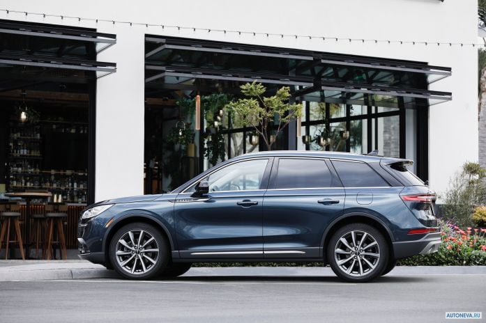 2020 Lincoln Corsair - фотография 14 из 40