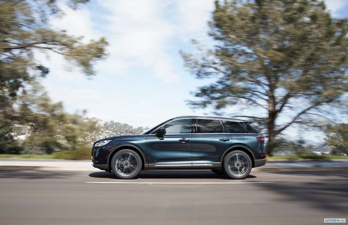 2020 Lincoln Corsair - фотография 15 из 40