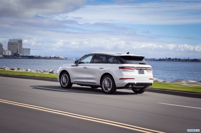2020 Lincoln Corsair - фотография 20 из 40