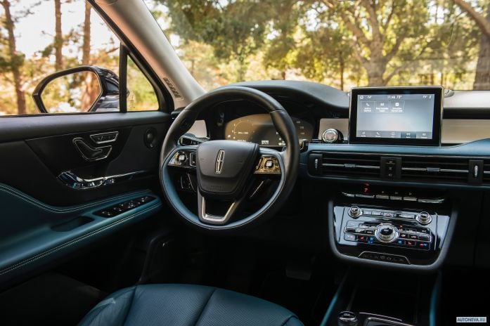 2020 Lincoln Corsair - фотография 26 из 40