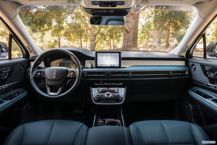 2020 Lincoln Corsair - фотография 27 из 40