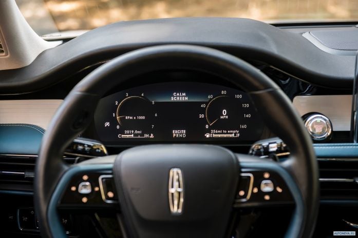 2020 Lincoln Corsair - фотография 28 из 40