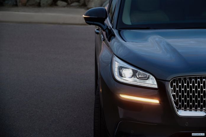 2020 Lincoln Corsair - фотография 40 из 40