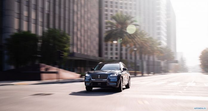 2021 Lincoln Corsair Grand Touring - фотография 1 из 19