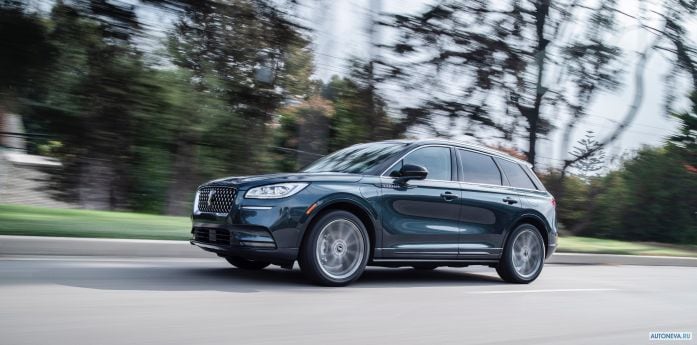 2021 Lincoln Corsair Grand Touring - фотография 4 из 19