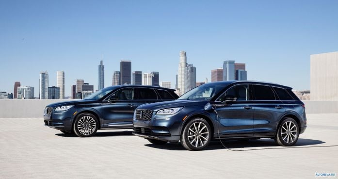 2021 Lincoln Corsair Grand Touring - фотография 6 из 19