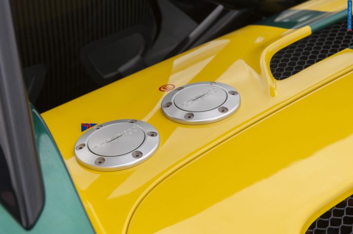 2016 Lotus 3 Eleven - фотография 4 из 5