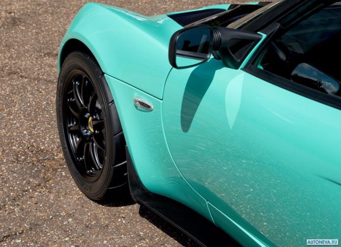 2017 Lotus Elise Cup 250 - фотография 7 из 11