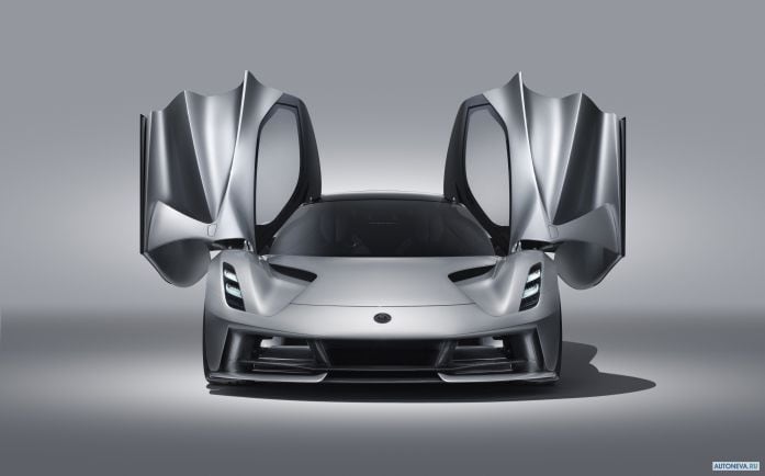 2020 Lotus Evija - фотография 1 из 32