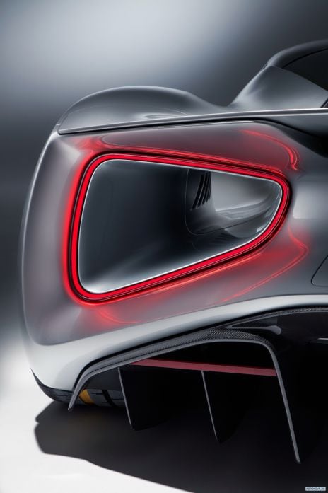 2020 Lotus Evija - фотография 30 из 32