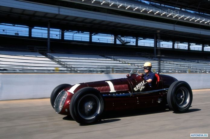 1938 Maserati 8CTF - фотография 2 из 9