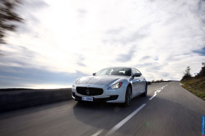 2013 Maserati Quattroporte - фотография 10 из 45