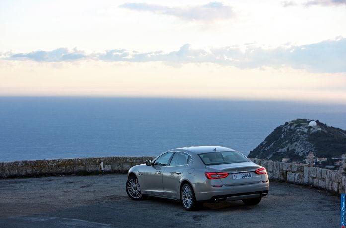 2013 Maserati Quattroporte - фотография 17 из 45
