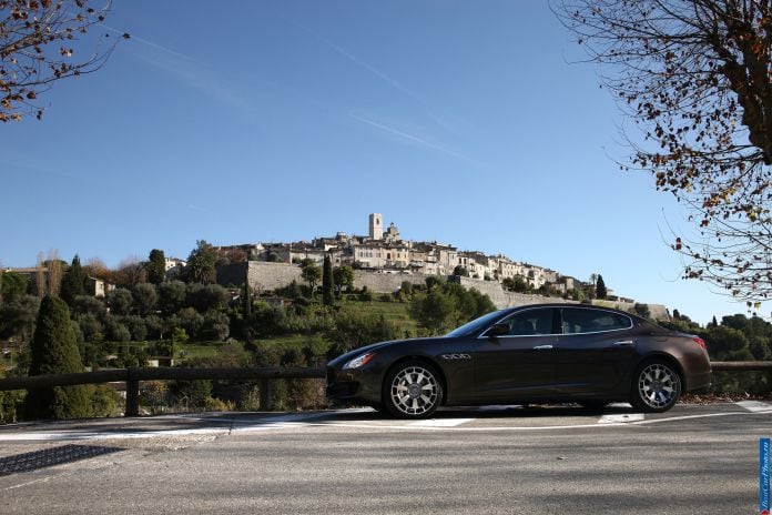 2013 Maserati Quattroporte - фотография 18 из 45