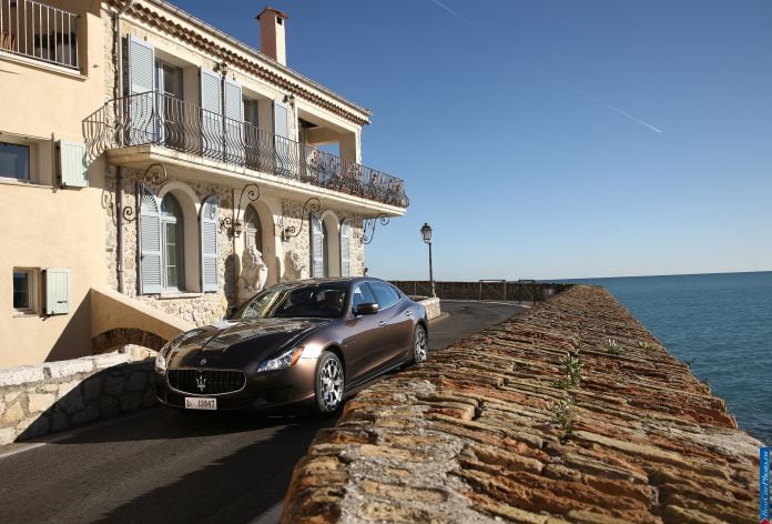 2013 Maserati Quattroporte - фотография 21 из 45