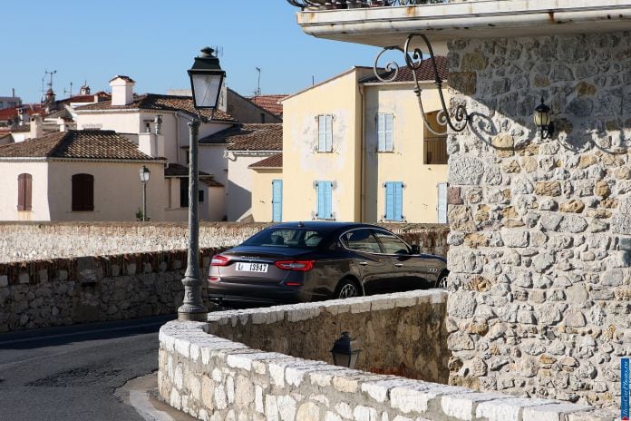 2013 Maserati Quattroporte - фотография 22 из 45