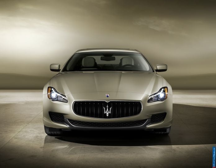 2013 Maserati Quattroporte - фотография 28 из 45