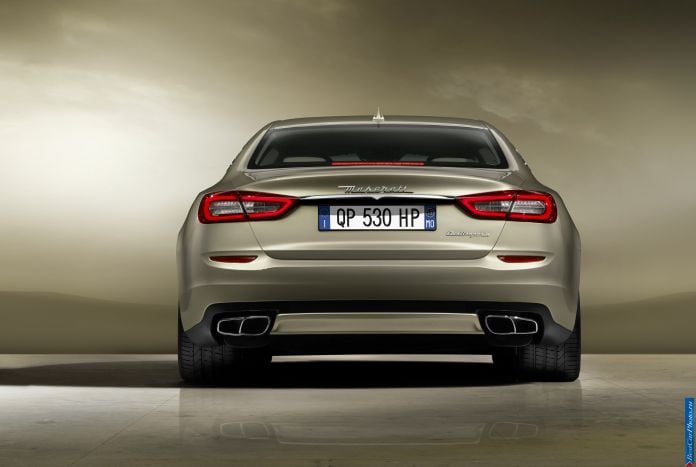 2013 Maserati Quattroporte - фотография 29 из 45