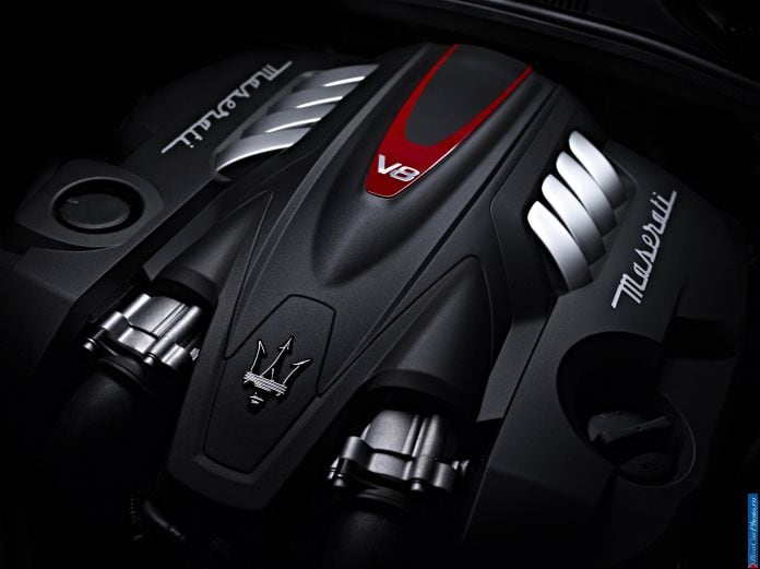 2013 Maserati Quattroporte - фотография 33 из 45