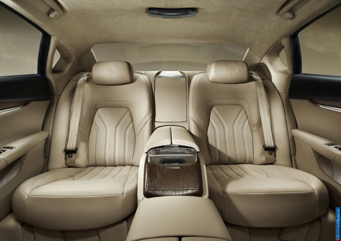 2013 Maserati Quattroporte - фотография 36 из 45