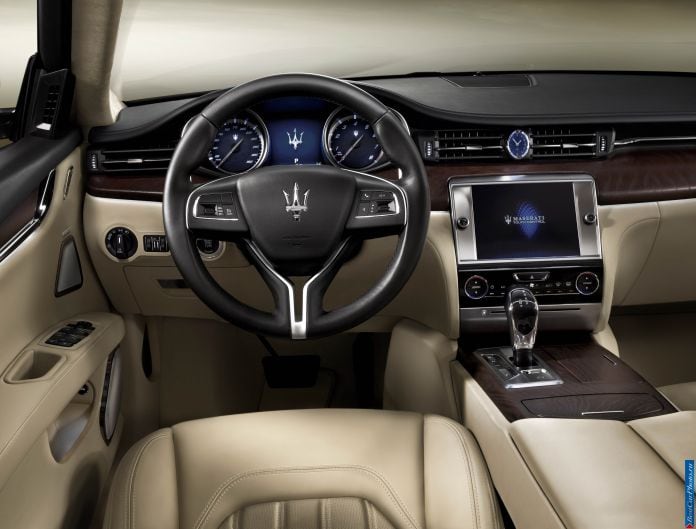 2013 Maserati Quattroporte - фотография 39 из 45