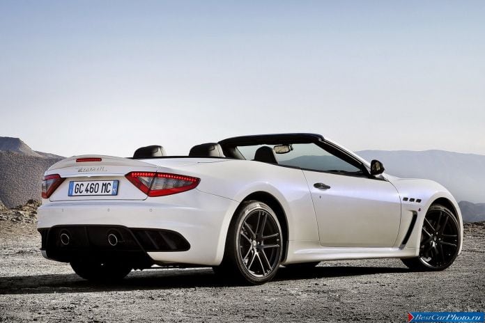 2014 Maserati GranCabrio MC - фотография 2 из 3