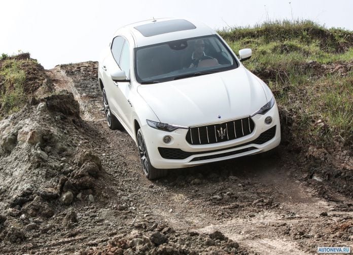 2017 Maserati Levante - фотография 18 из 115