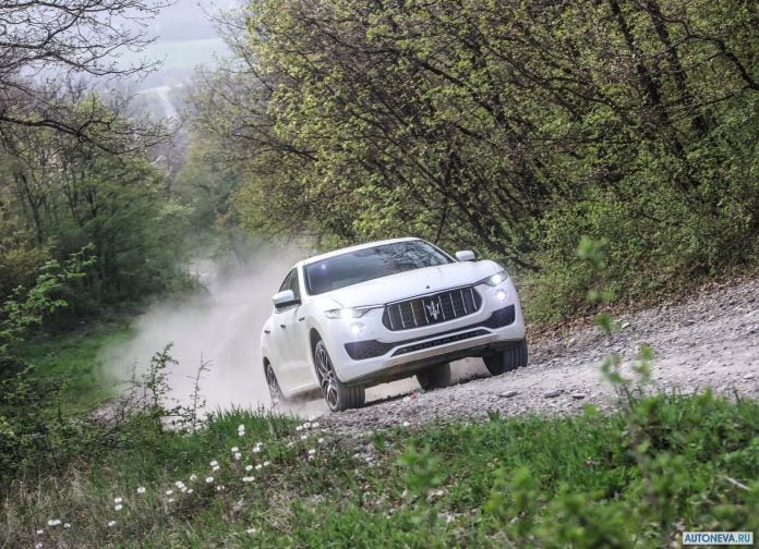 2017 Maserati Levante - фотография 20 из 115