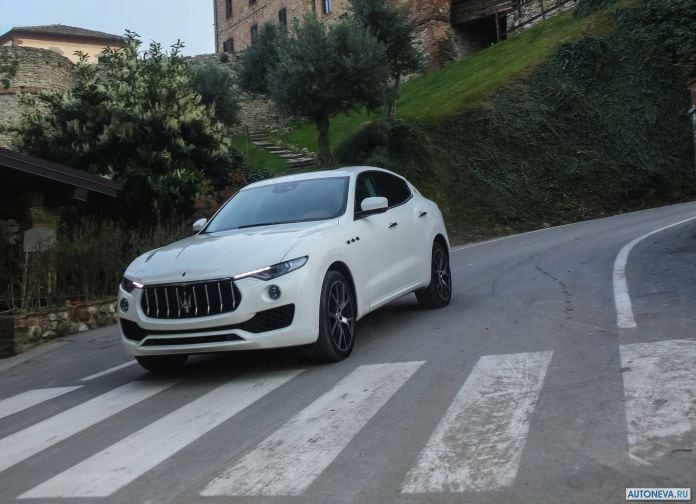 2017 Maserati Levante - фотография 22 из 115
