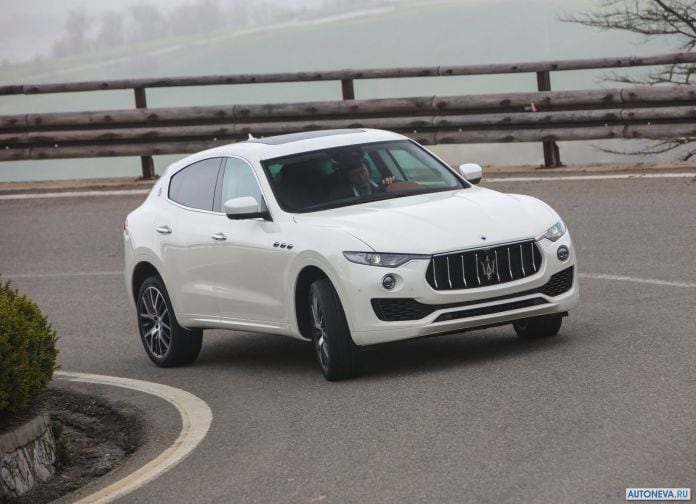 2017 Maserati Levante - фотография 24 из 115