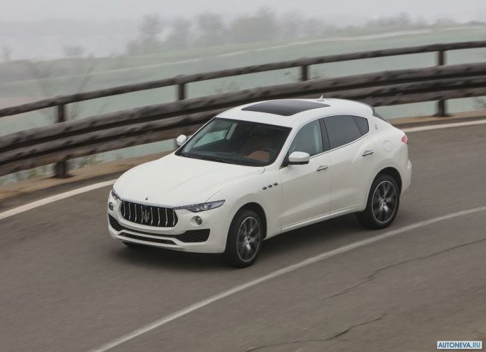 2017 Maserati Levante - фотография 35 из 115