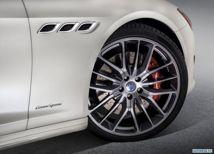 2017 Maserati Quattroporte - фотография 63 из 79