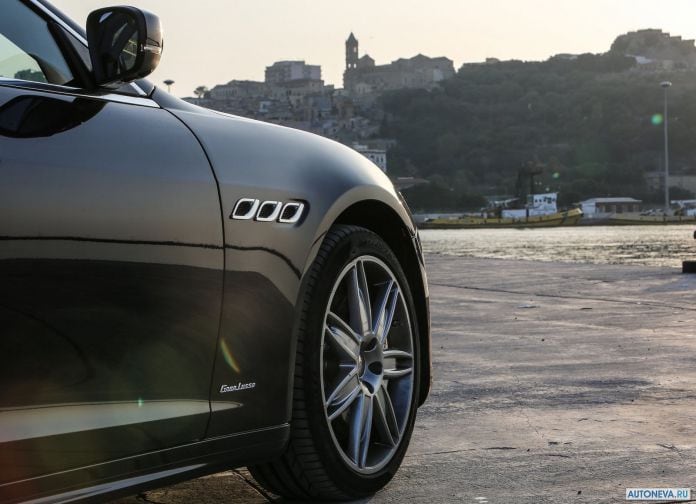 2017 Maserati Quattroporte - фотография 64 из 79