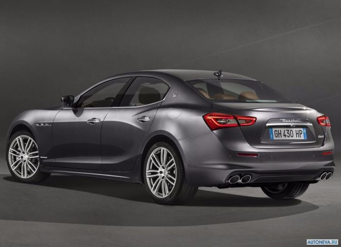 2018 Maserati Ghibli Granlusso - фотография 2 из 4