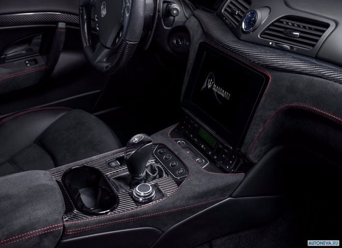 2018 Maserati GranTurismo - фотография 15 из 23